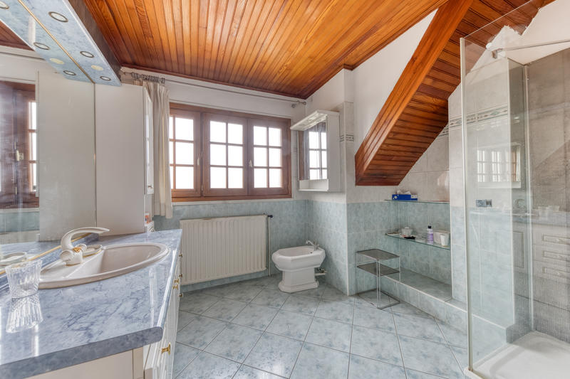 Maison - 151 m² - 7 pièces