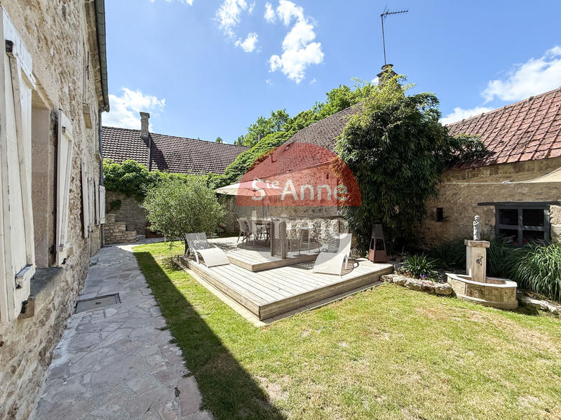 Maison - 177 m² - 7 pièces