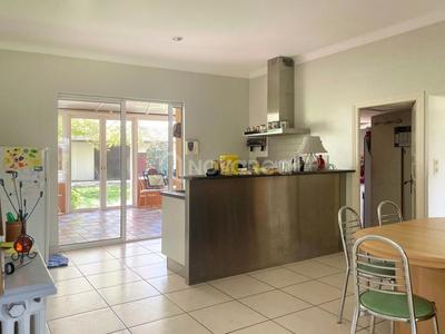 Maison - 138 m² - 5 pièces