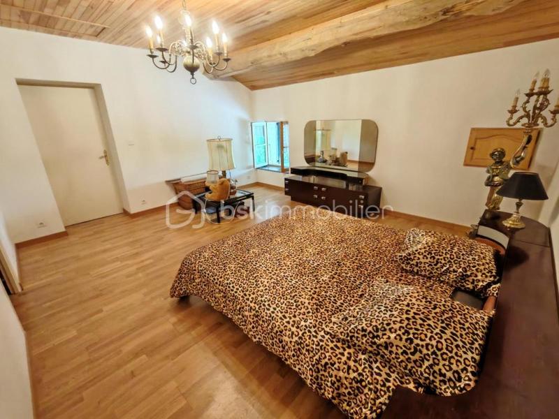 Maison ancienne - 150 m² - 7 pièces