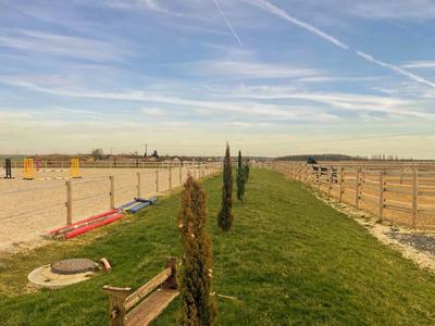 Corps de ferme - 200 m² - 7 pièces