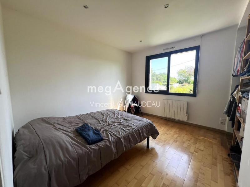 Maison - 180 m² - 8 pièces