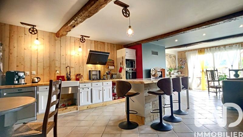 Maison de village - 180 m² - 7 pièces