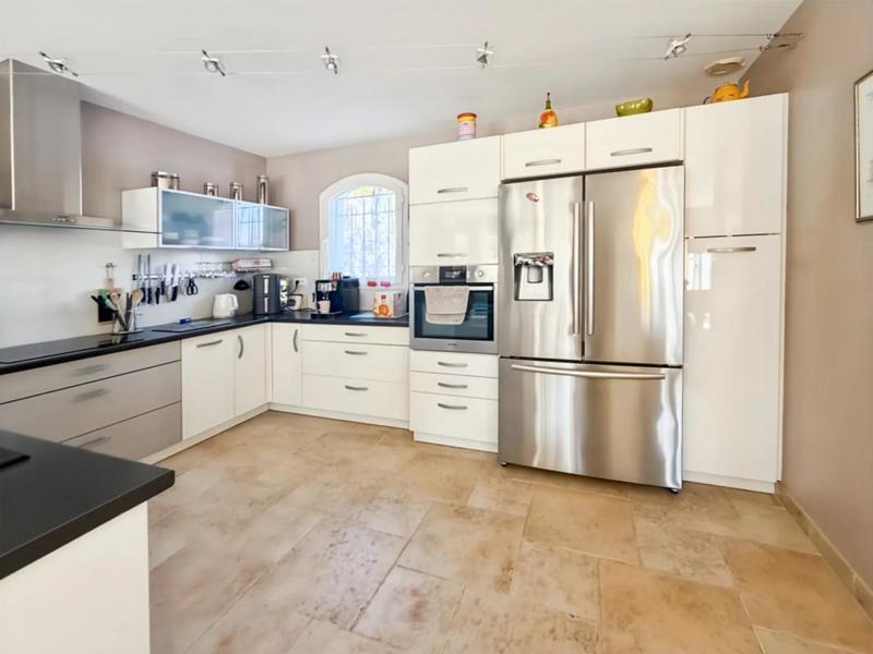 Villa - 143 m² - 6 pièces