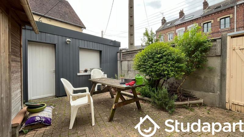 Chambre - 10 m² - 1 pièce