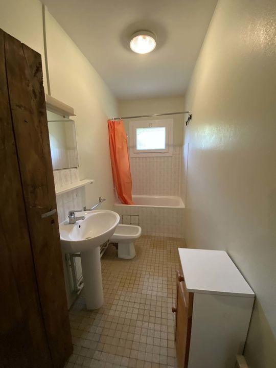 Propriété - 183 m² - 10 pièces