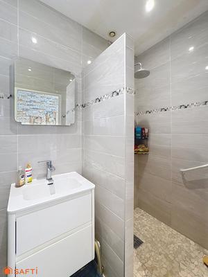 Maison - 176 m² - 8 pièces