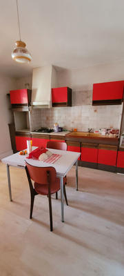 Maison - 295 m² - 10 pièces