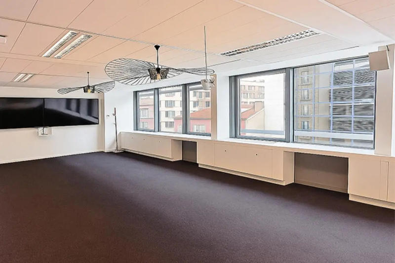 Bureau - 445 m²