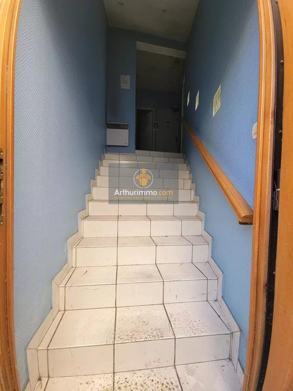 Immeuble - 140 m² - 8 pièces