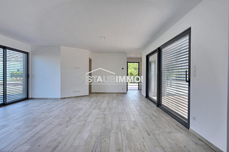 Maison - 195 m² - 7 pièces