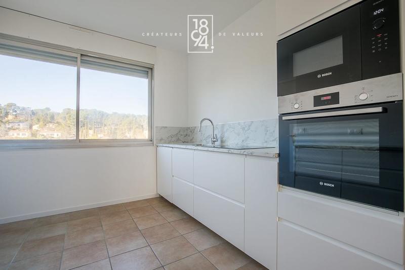 Appartement - 86 m² - 3 pièces