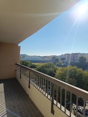 Appartement - 94 m² - 4 pièces