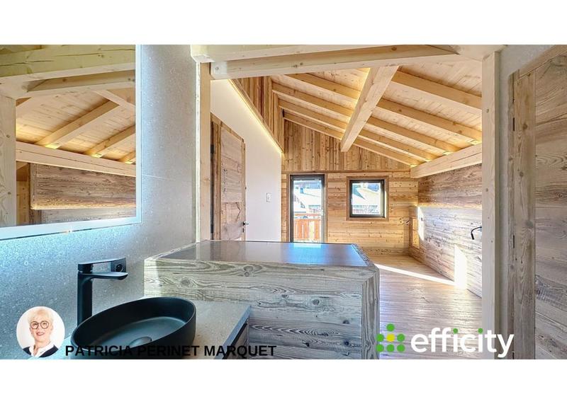 Maison - 216 m² - 7 pièces