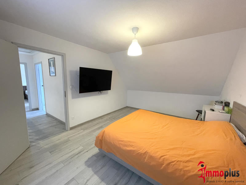 Maison - 95 m² - 5 pièces