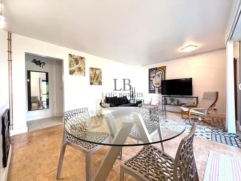 Appartement - 82 m² - 4 pièces