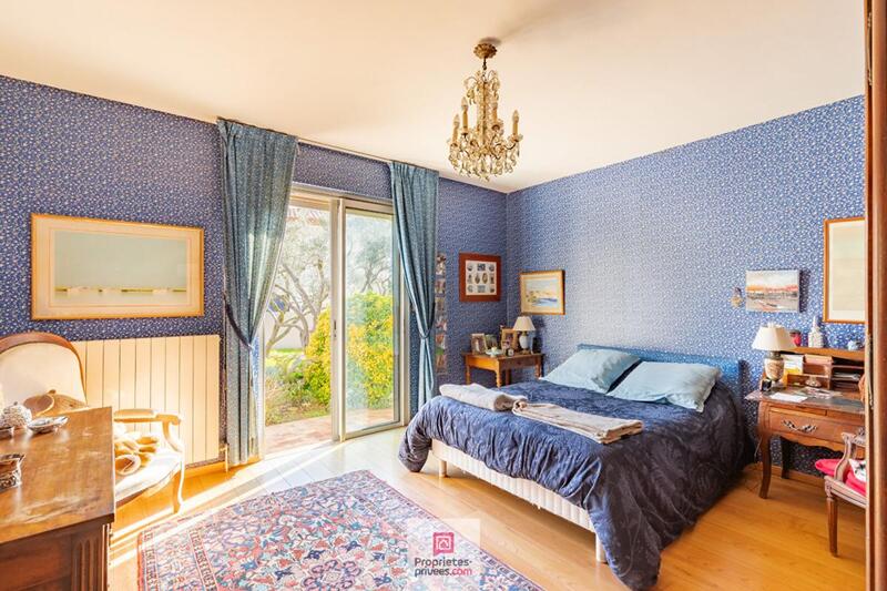 Maison - 270 m² - 6 pièces