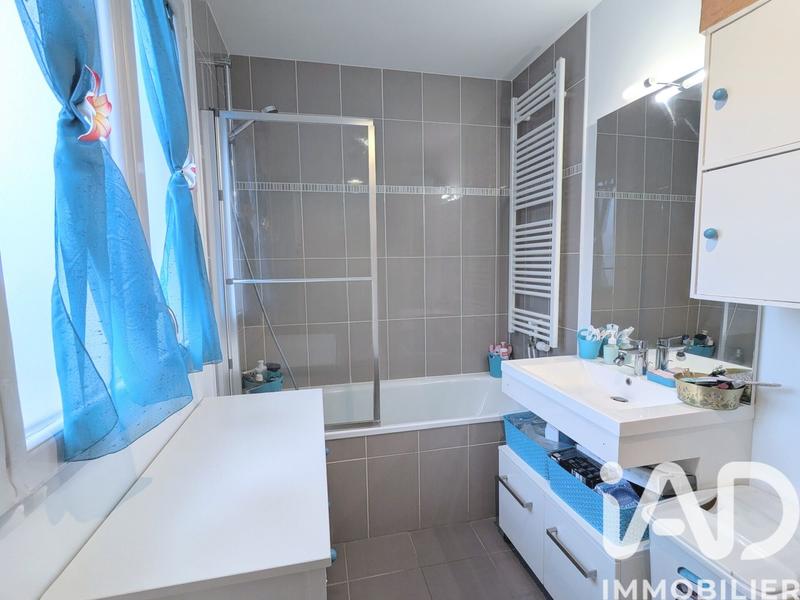 Maison - 74 m² - 4 pièces