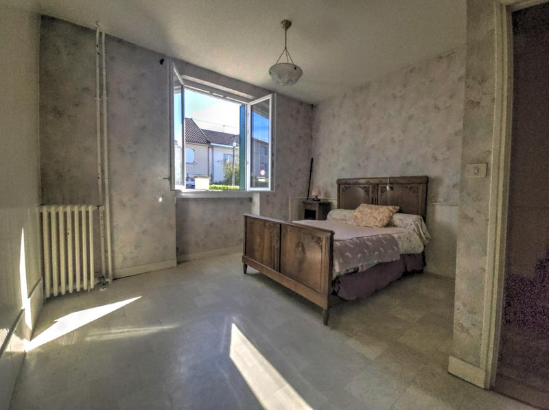 Maison - 177 m² - 9 pièces