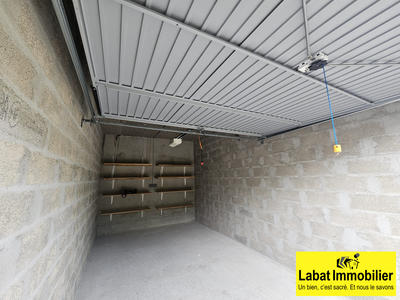 Parking / Garage - 15 m²