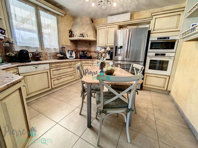 Maison - 130 m² - 5 pièces