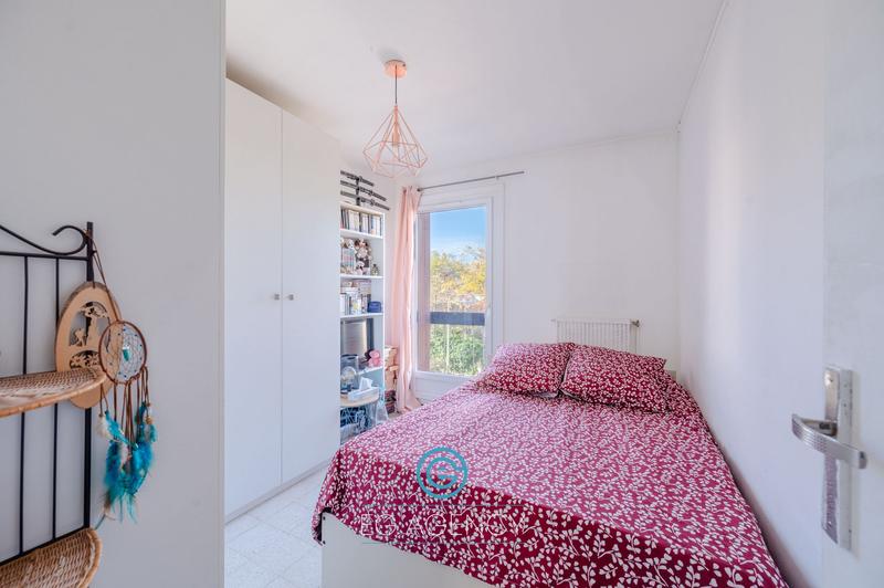 Appartement - 79 m² - 4 pièces