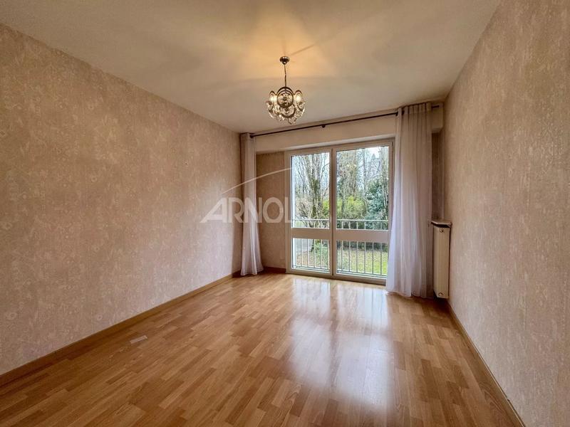 Appartement - 85 m² - 3 pièces