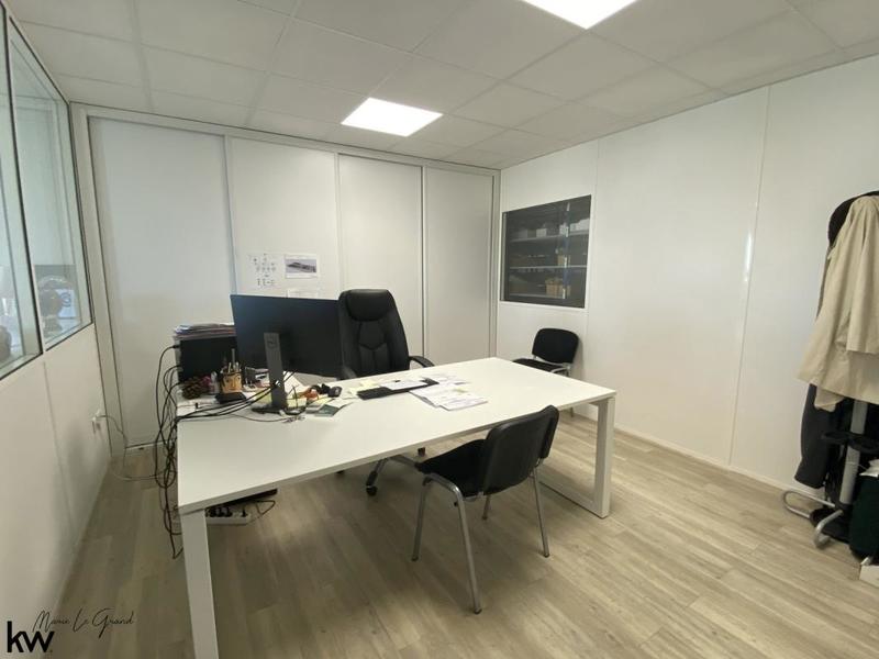 Local commercial - 1 200 m²