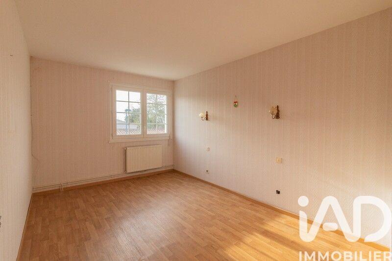 Maison - 183 m² - 7 pièces