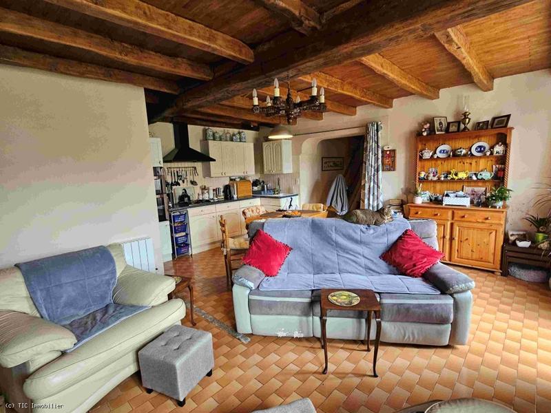 Maison de village - 120 m² - 7 pièces