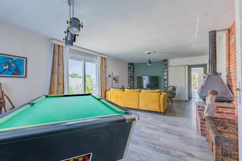 Maison - 180 m² - 7 pièces