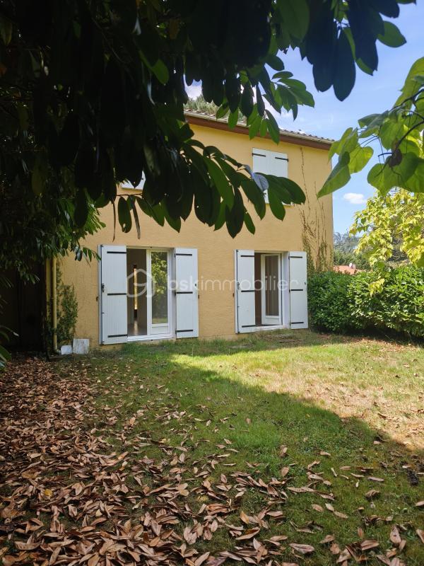 Maison de ville - 92 m² - 5 pièces