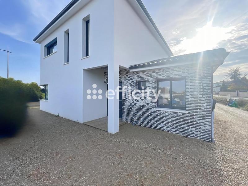 Maison - 150 m² - 4 pièces