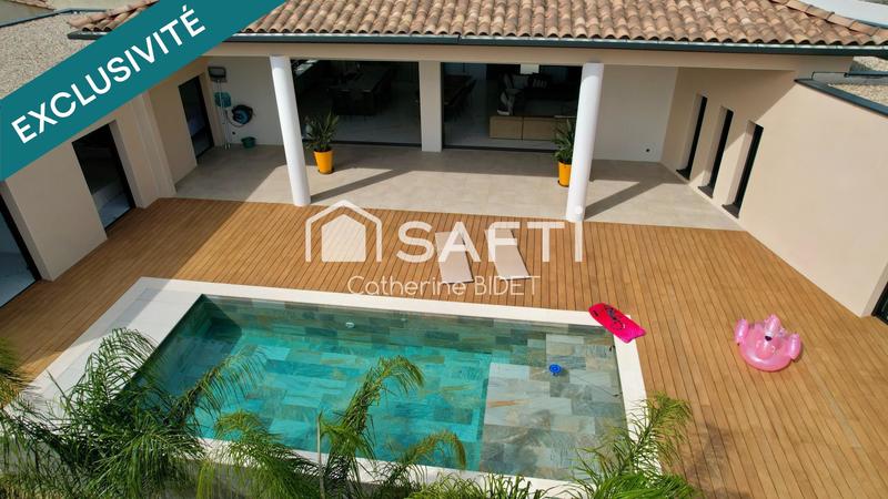 Maison - 236 m² - 8 pièces