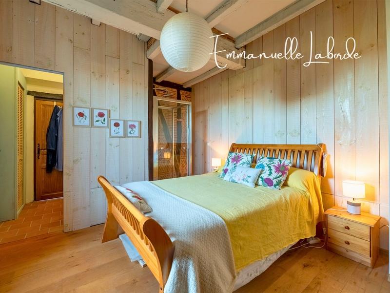 Maison en pierre - 240 m² - 10 pièces