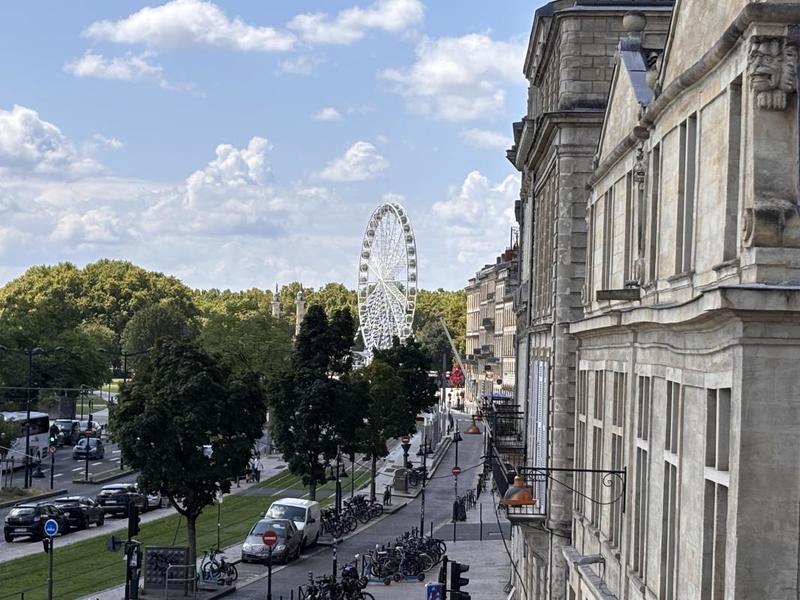 Appartement - 202 m² - 8 pièces