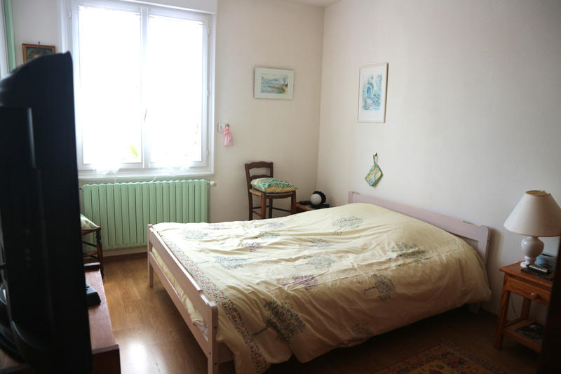 Maison - 220 m² - 12 pièces