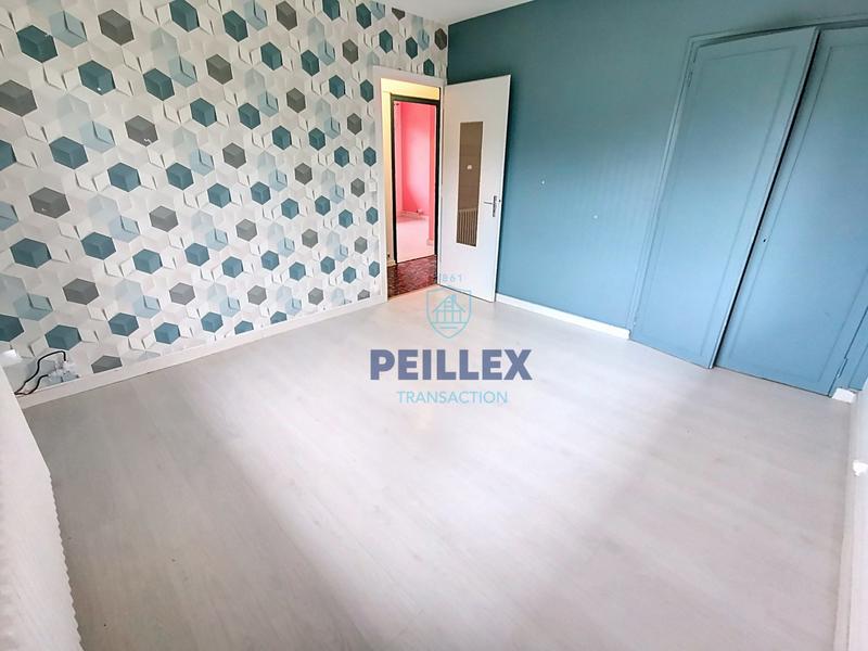 Maison - 176 m² - 7 pièces