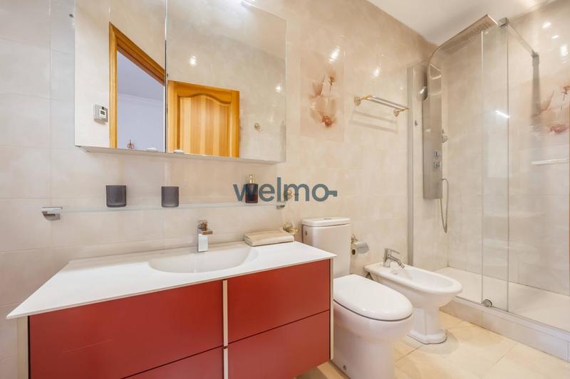 Appartement - 210 m² - 7 pièces