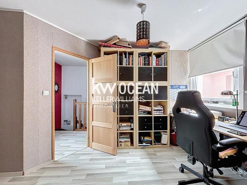 Maison - 186 m² - 8 pièces