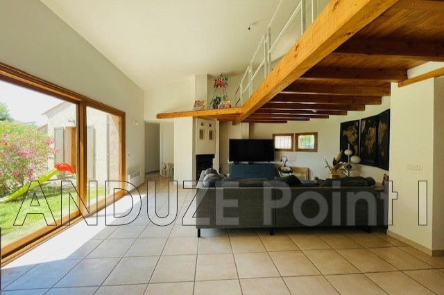 Maison - 138 m² - 4 pièces