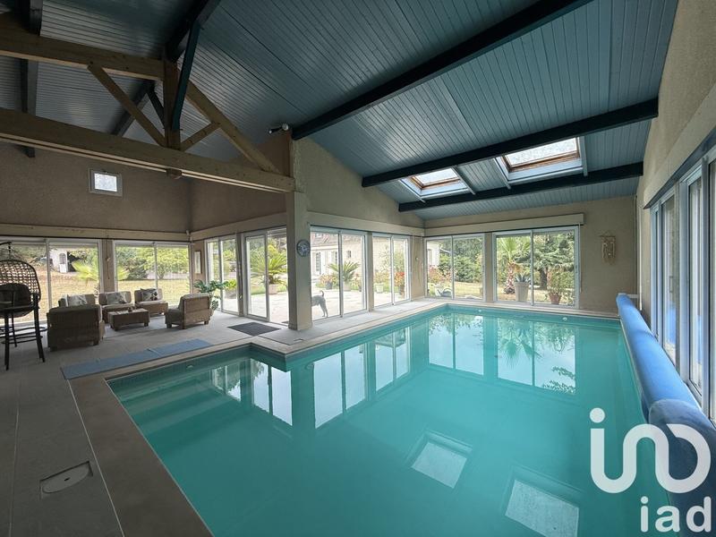 Maison - 166 m² - 8 pièces