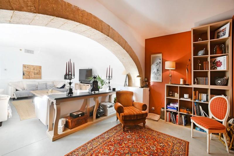 Maison - 250 m² - 7 pièces