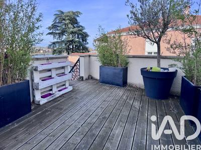 Appartement - 90 m² - 3 pièces