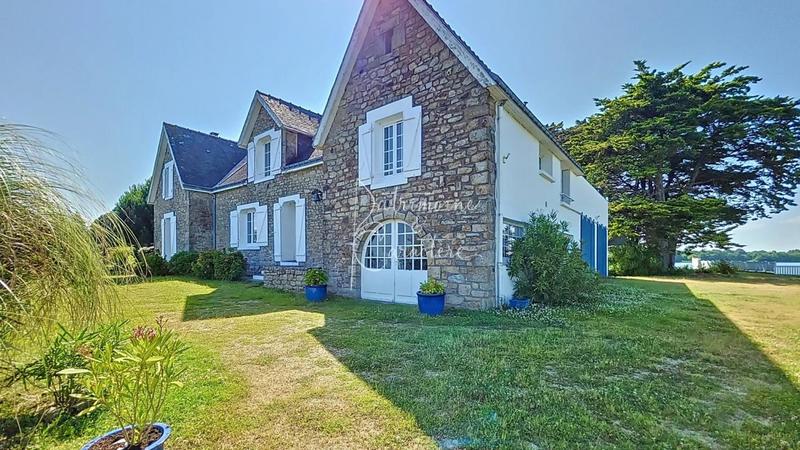 Villa - 186 m² - 9 pièces