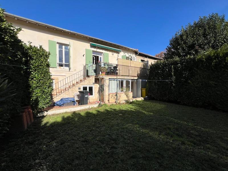 Maison de ville - 107 m² - 4 pièces