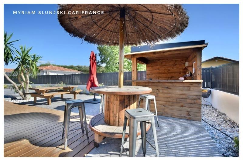 Villa - 210 m² - 6 pièces