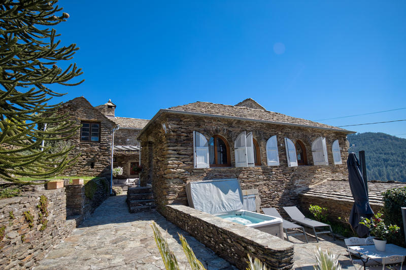 Mas - 175 m² - 8 pièces