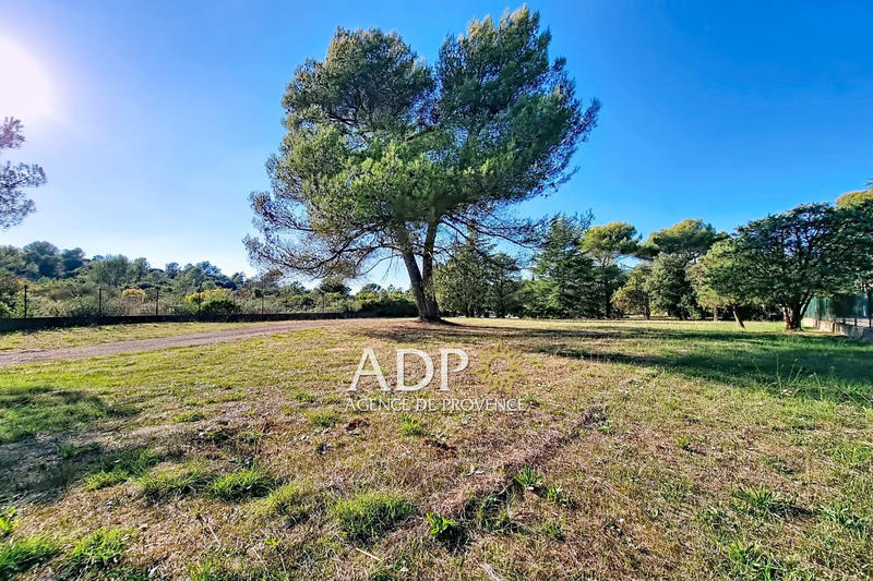 Propriété - 180 m² - 6 pièces