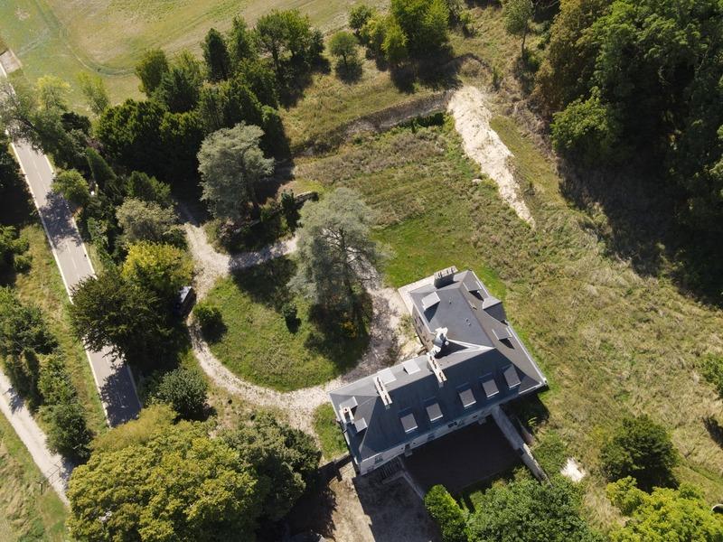 Château - 537 m² - 14 pièces